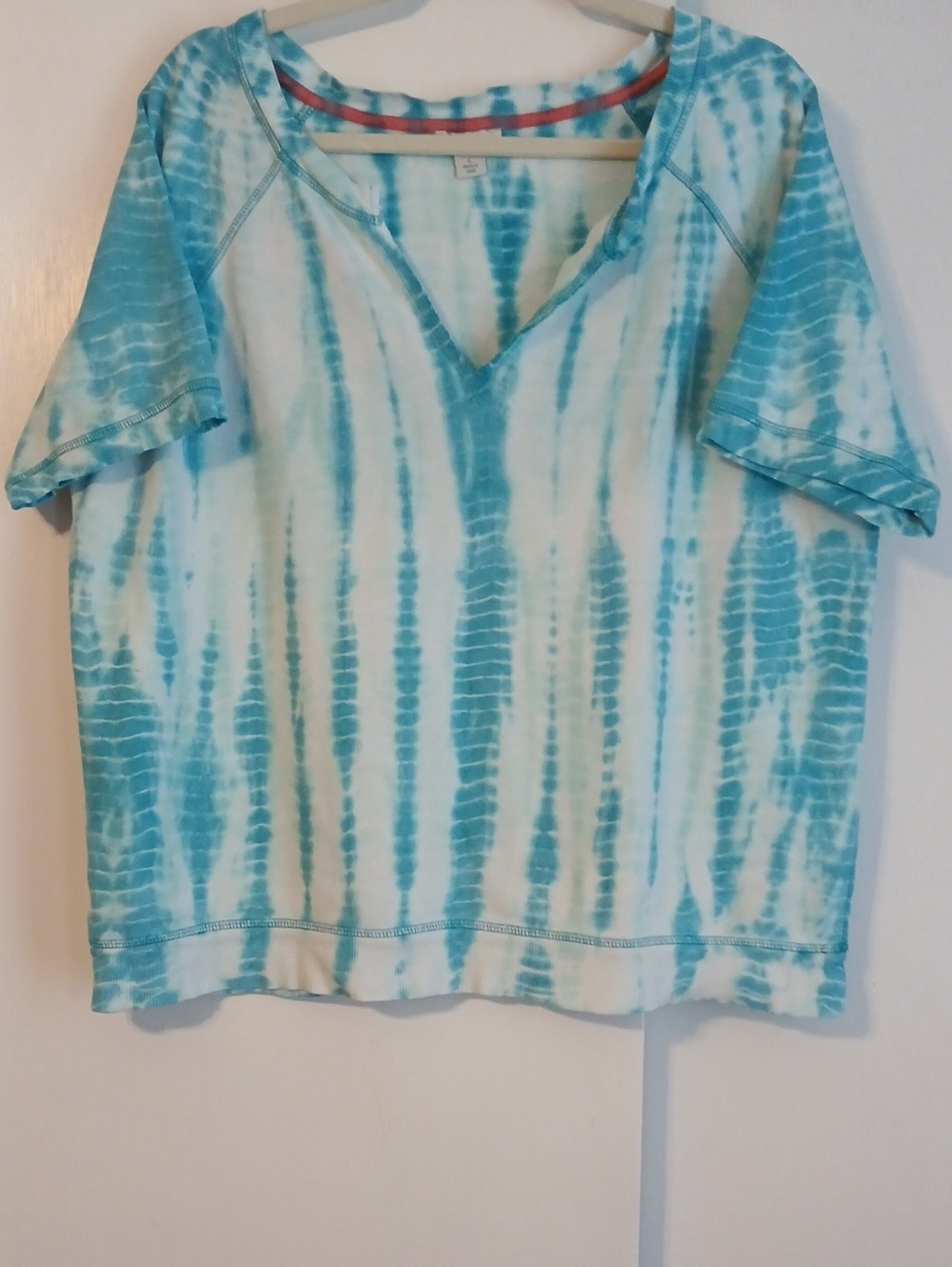 Sundance "Aqua & White" Tie-Dye Short Sleeve Sweatshirt in Size L